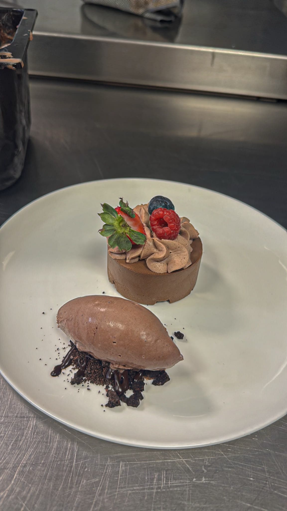 Coulant de chocolate con helado y brownie